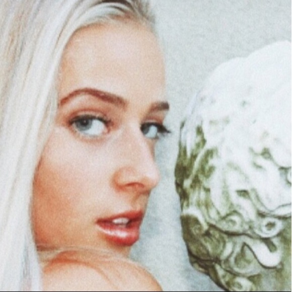 nicolecollins__